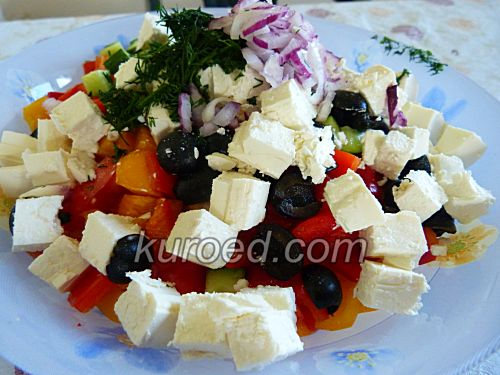 Греческий салат, пошаговое приготовление - все нарезать кубиками