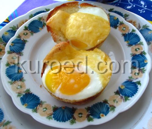 Гренки из батона с яйцом и сыром