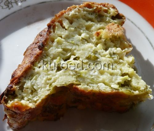Кабачковый пирог с творогом и зеленью, срез