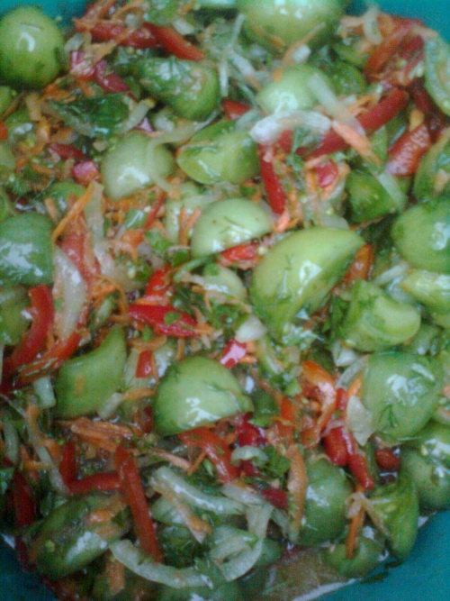Салат из зеленых помидор без стерилизации