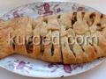 Песочный пирог с многослойной начинкой -  треской, луком и картофелем в виде сказочной рыбины