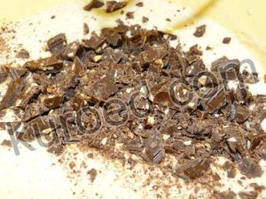Бананово-клюквенный кекс с шоколадом, приготовление теста  - добавить шоколад