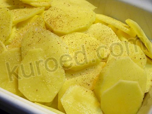 Картофель дофин,пошаговое приготовление - нарезанный картофель