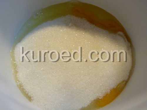 лимонный манник, пошаговое приготовление - Яйца взбить с сахаром