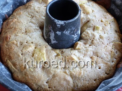 Овсяный пирог с яблоками и ревенем, пошаговое приготовление, испеченный пирог в форме