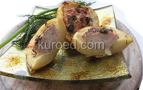 Печеная картошка с куриным фаршем, срез