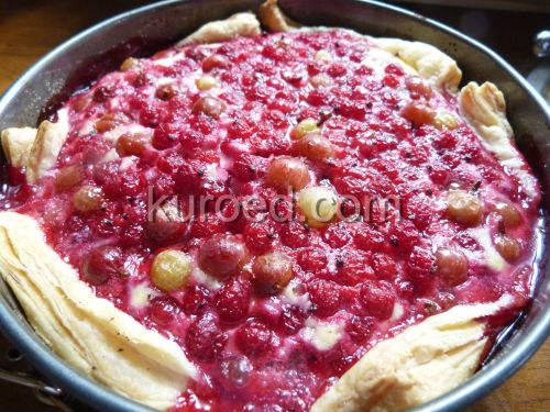 Пирог с ягодами и творогом, пошаговое приготовление - пирог испечен