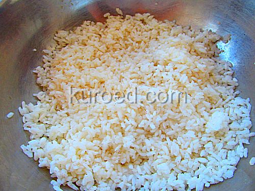 Утка с рисом и яблоками, пошаговое приготовление - рис приварить