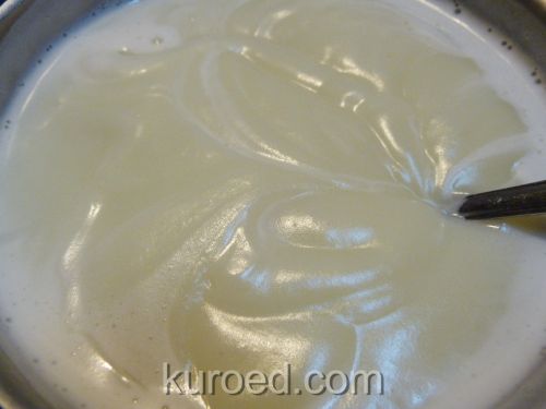 Яблочный пирог с кремом, фоторецепт - сварить густой молочный кисель