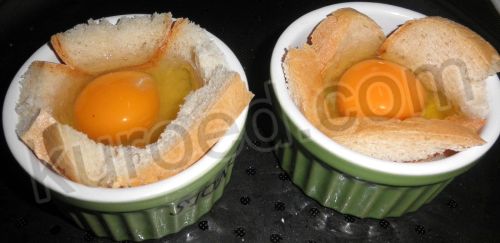 яйцо в хлебных чашечках, пошаговое приготовление